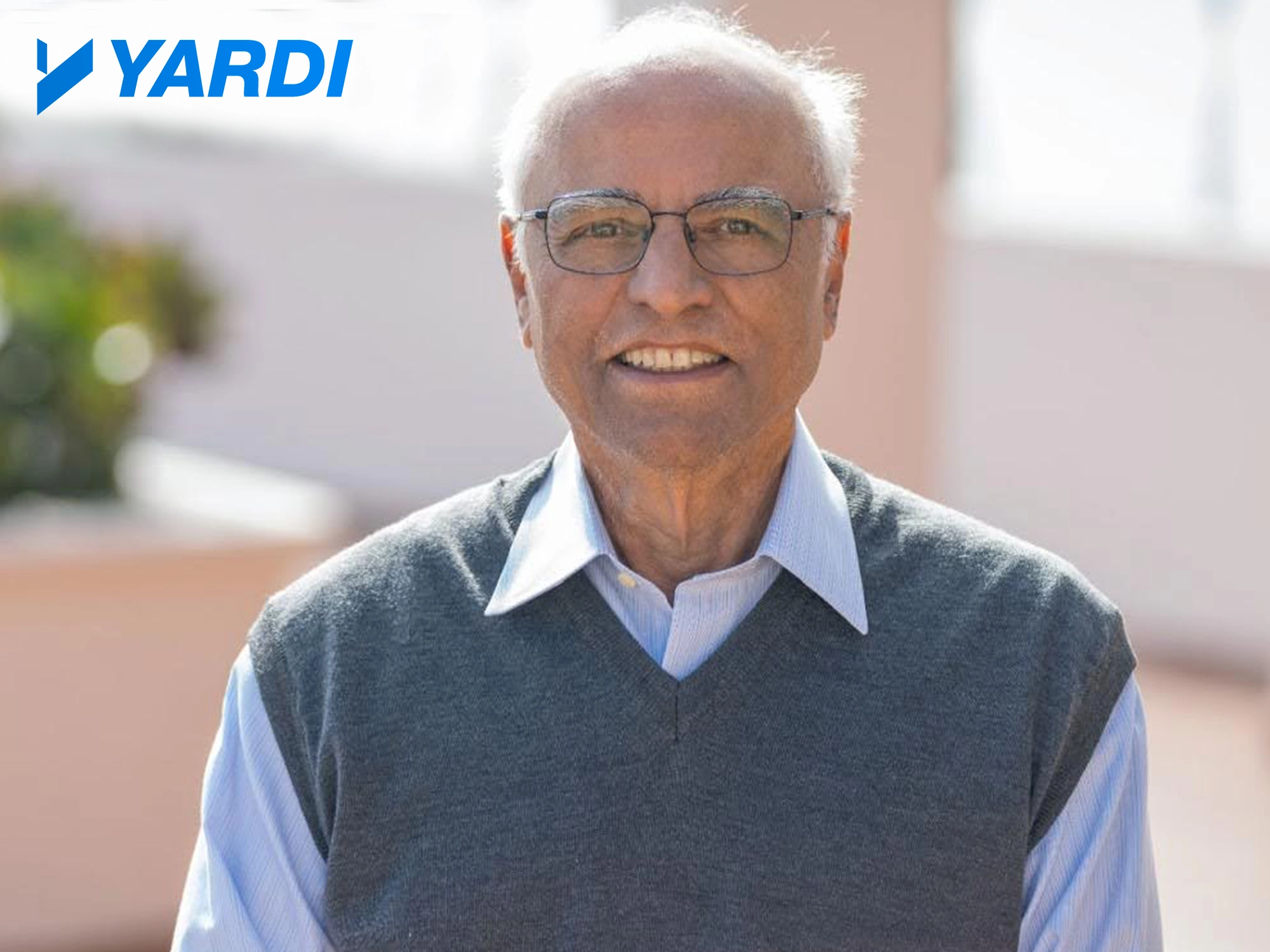 Stony Brook university College of BUsiness Guest Convocation Speaker Anant Yardi of Yardi Systems Headshot