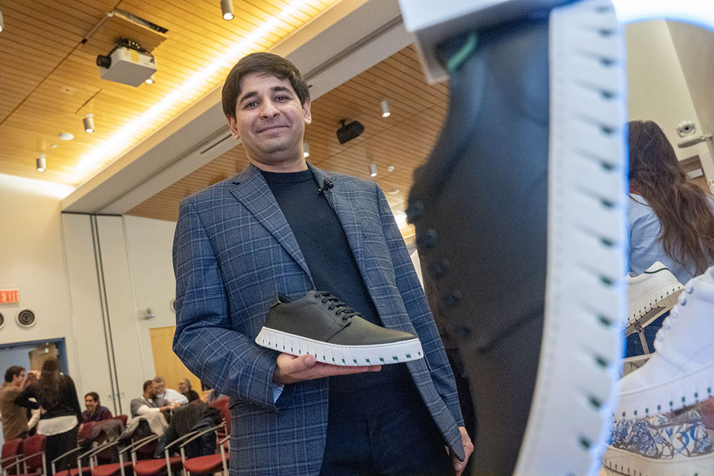 Raza Hassan Holding Shoe